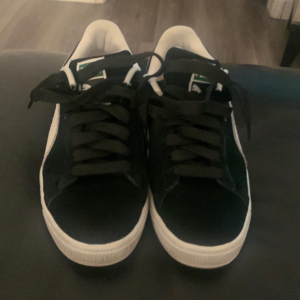 Black and white puma Clyde